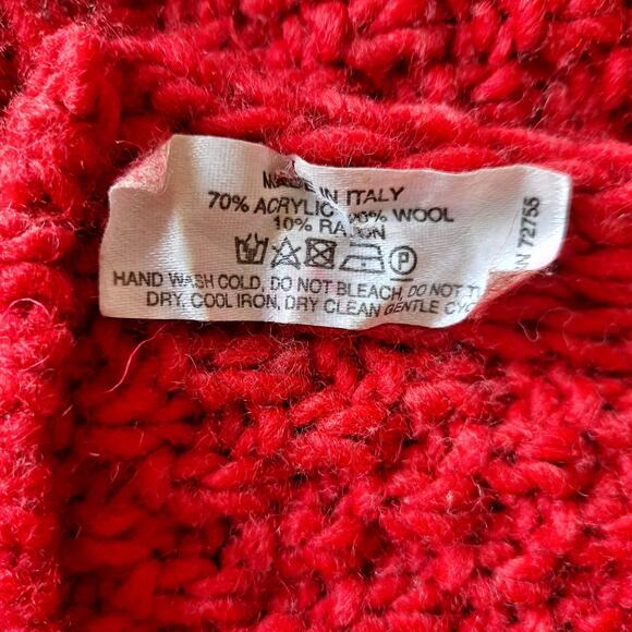 Red Chunky Knit Made in Italy Infinity Scarf 14" X 26" - Picture 7 of 7